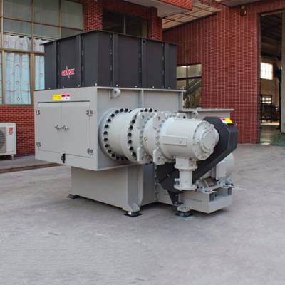 P系列工業(yè)行星減速機(jī)在撕碎機(jī)上的應(yīng)用