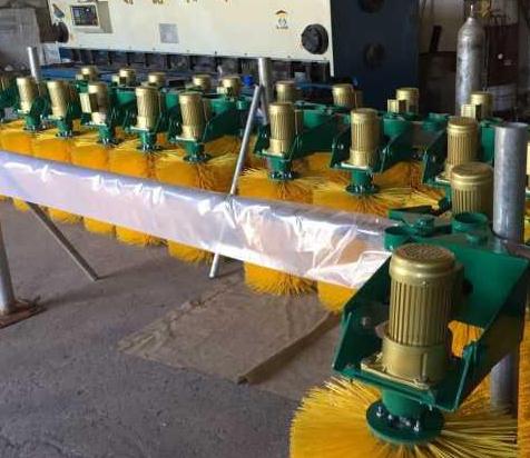 GV立式齒輪減速馬達(dá)用于牛體刷 GV立式齒輪減速馬達(dá)用于牛體刷