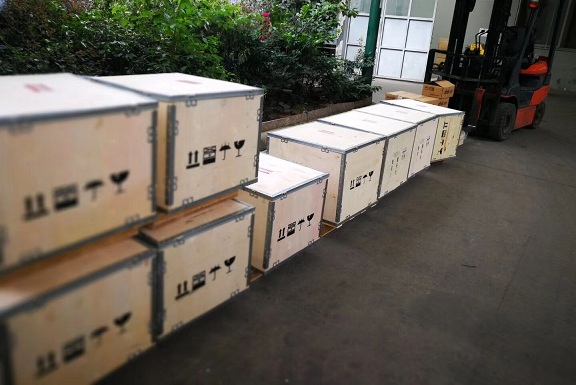 邁傳K系列雙出軸減速機發(fā)貨江蘇