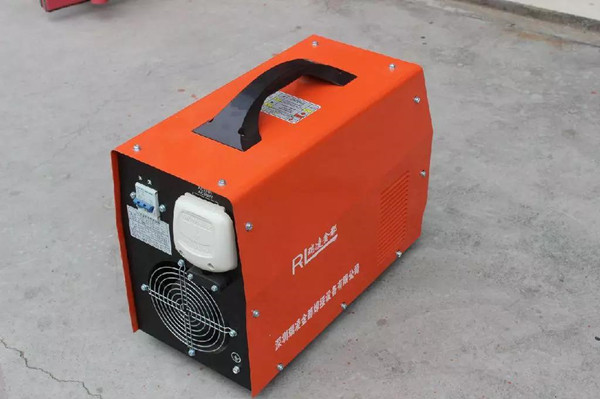 減速電機(jī)潮濕，電焊機(jī)干燥法