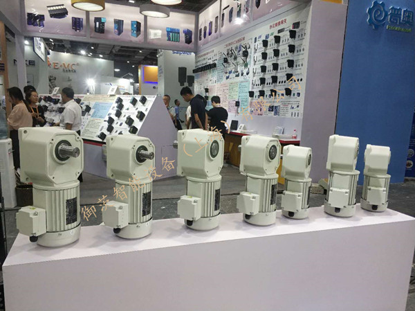 直交軸減速機(jī)上海參展現(xiàn)場(chǎng)圖片