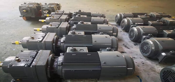 斜齒輪減速電機(jī)