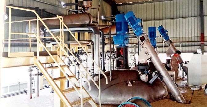 R系列斜齒輪減速機應(yīng)用在人造板機械設(shè)備上.jpg R系列斜齒輪減速機應(yīng)用在人造板機械設(shè)備上.jpg