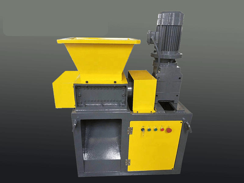 醫(yī)療垃圾撕碎機上應用邁傳S系列斜齒輪蝸輪減速機 (1).jpg 醫(yī)療垃圾撕碎機上應用邁傳S系列斜齒輪蝸輪減速機 (1).jpg