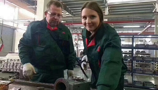 邁傳致敬工業(yè)生產(chǎn)者