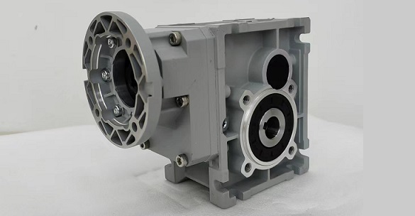 效率高的蝸輪蝸桿減速機(jī),準(zhǔn)雙曲面系列減速機(jī)